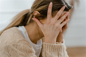 Nàng dâu chết lặng với mẹ chồng