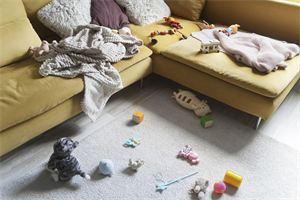 Ngôi nhà trở nên lộn xộn khi vợ “cắt” khoản chi phí