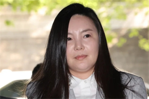 Nữ CEO Cha Ga Won xuất hiện tại phiên tòa