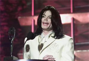 Paris Jackson đang theo đuổi vụ kiện đòi kiểm soát di sản của Michael Jackson