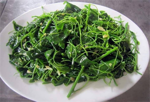 Rau bò khai có mùi lạ nhưng hỗ trợ tiêu hóa