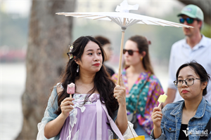 Thời tiết Hà Nội dịu mát.