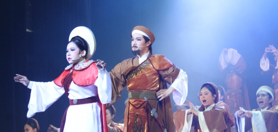 Bình Tinh nhận 2 Huy chương vàng quốc tế trong vòng 1 tháng-2