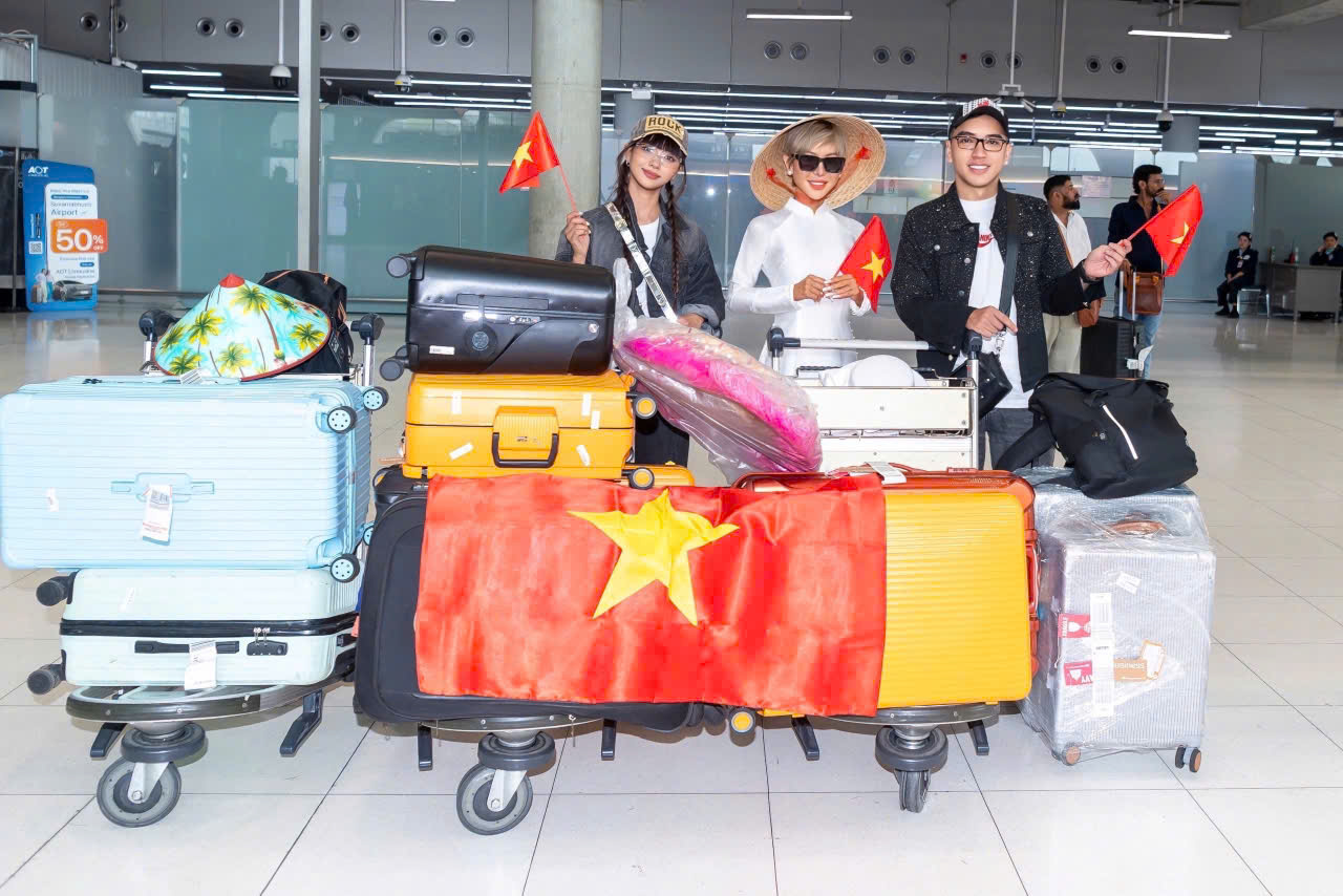 CEO Vân Phạm bắt đầu hành trình áo dài, nón lá bắt đầu hành trình quảng bá hình ảnh Việt Nam-1