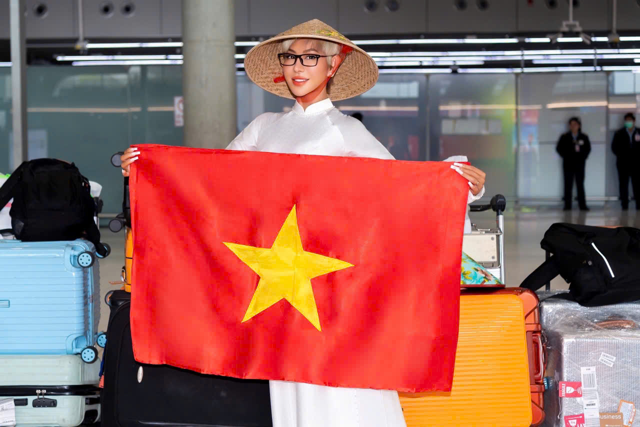 CEO Vân Phạm bắt đầu hành trình áo dài, nón lá bắt đầu hành trình quảng bá hình ảnh Việt Nam-3