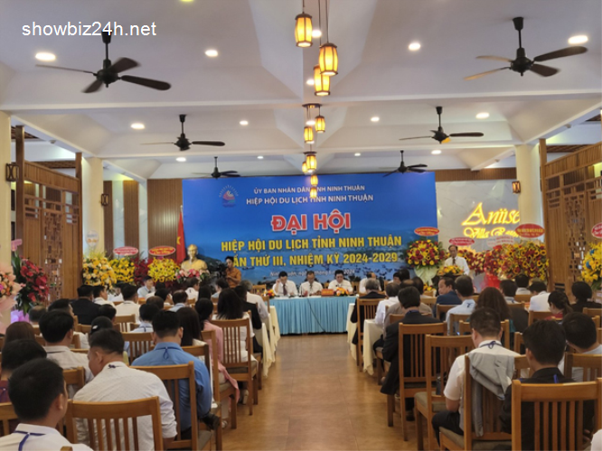 Đại hội Hiệp hội du lịch lần 3 - CEO Lê Phạm trở thành khách mời danh dự-3