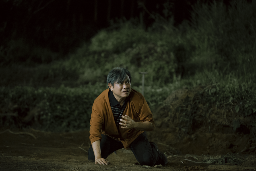 Diễn viên Hoàng Phúc lăn xả với vai diễn trong phim Cải Mả-3