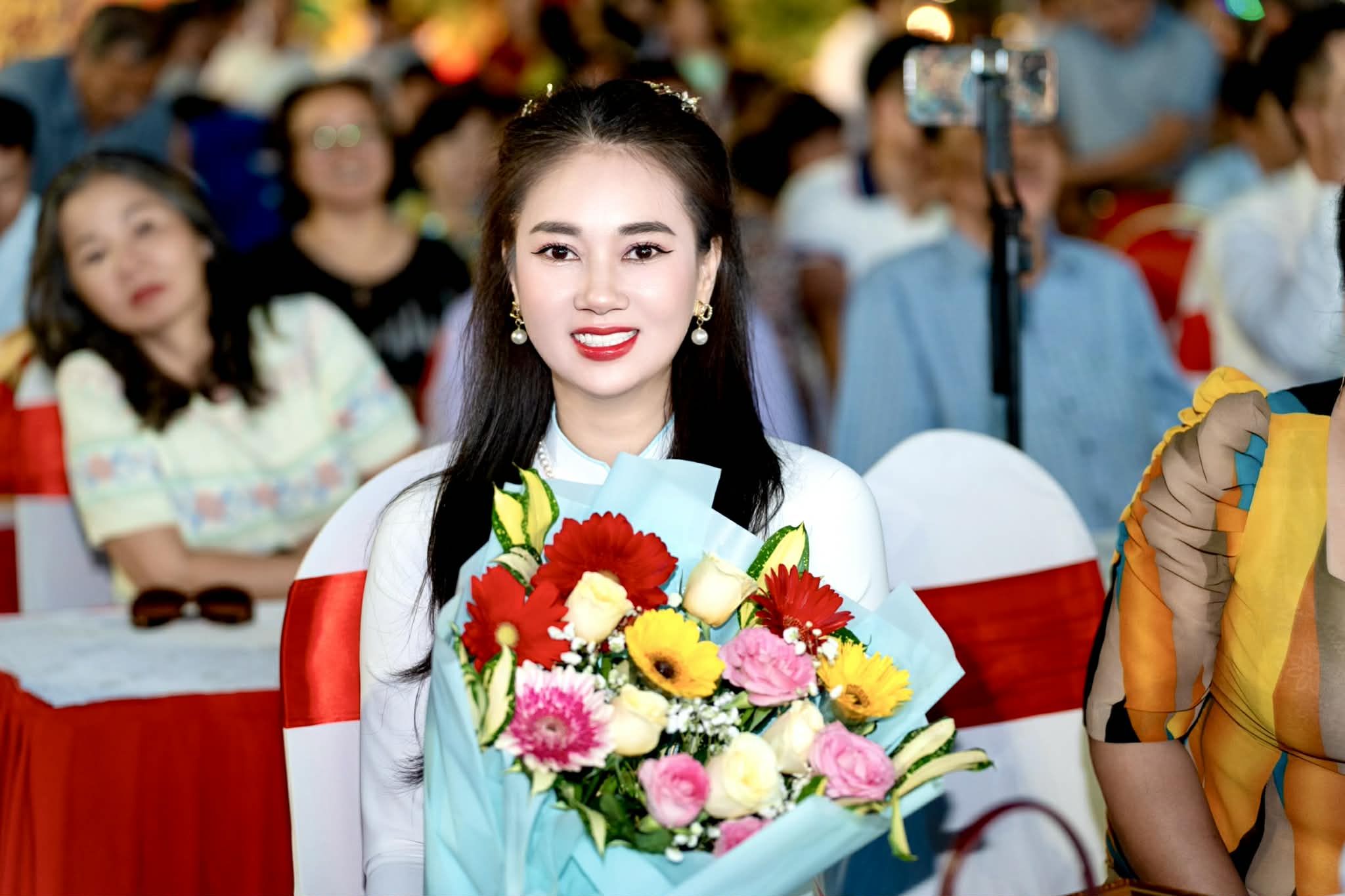 Phó Chủ Tịch Nguyễn Như Thủy Tiên vinh dự nhận bằng OCOP 2025-3