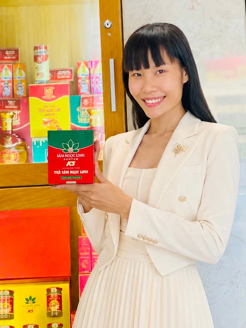 Quán quân cuộc thi “Đẹp Từng Milimet” Thanh Thùy ghé thăm không gian showroom Sâm Ngọc Linh K5 tại Khách sạn Rạng Đông