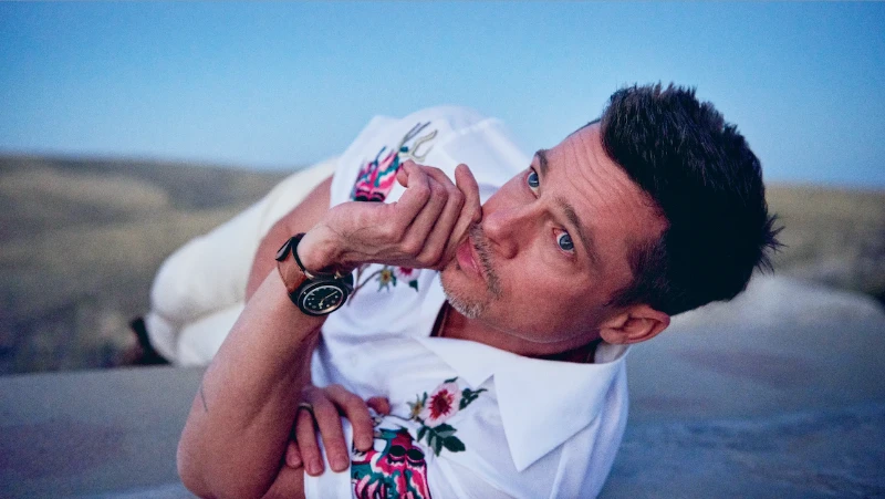 Brad Pitt phong độ ở tuổi 63. Ảnh: GQ