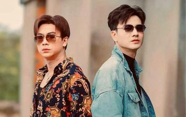 Ca sĩ Cao Sĩ Hùng có nhiều MV cùng dàn ca sĩ nổi tiếng