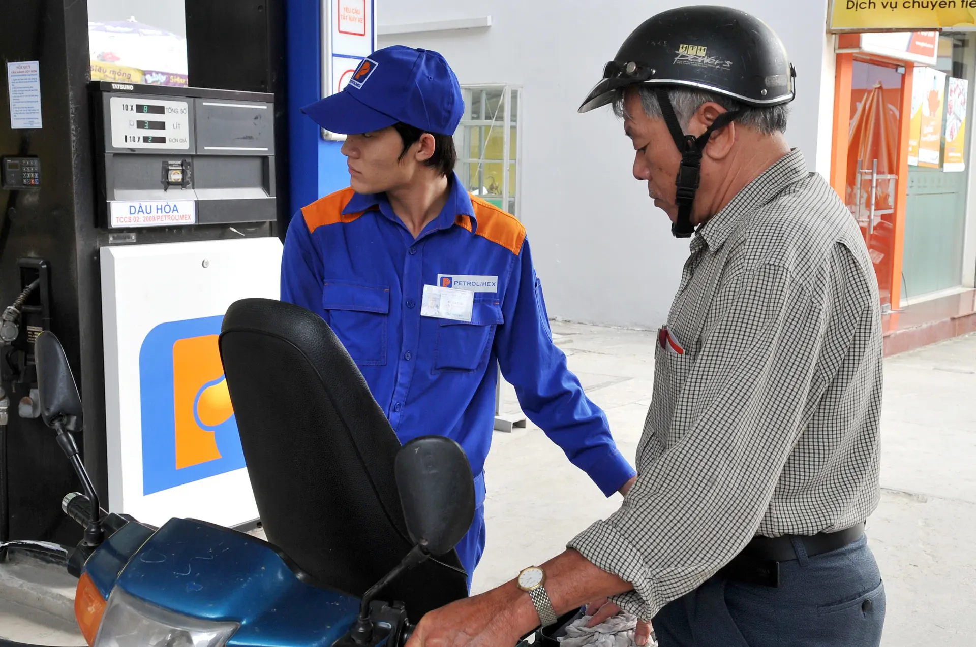 Giá xăng ngày mai có thể tăng