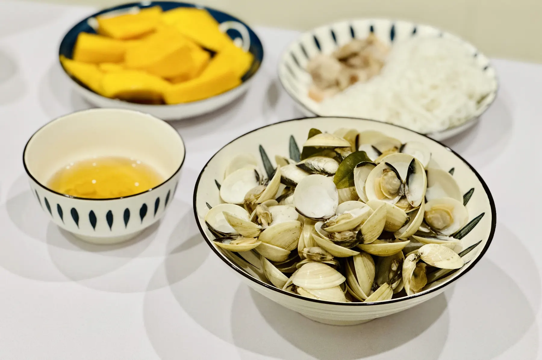 Ngao là thực phẩm giá rẻ, dễ chế biến, giàu vitamin B12