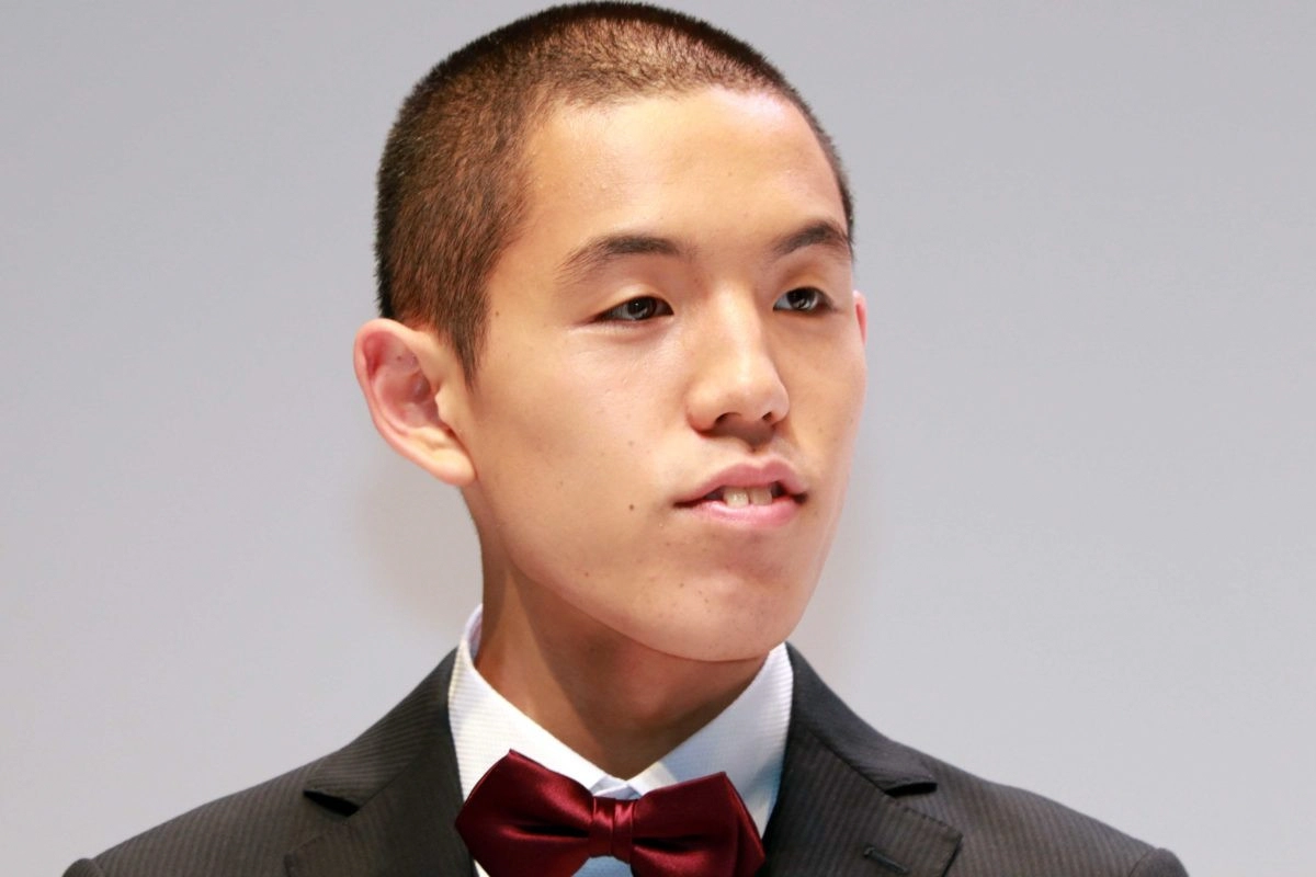 Nghệ sĩ hài nổi tiếng Tsuzuki Hiroki bị điều tra