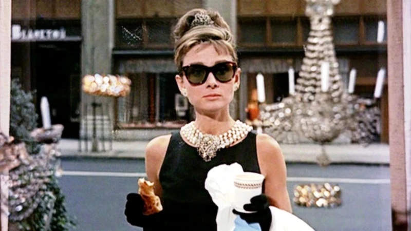 Holly Golightly, nhân vật đã trở thành biểu tượng kinh điển của điện ảnh thế giới