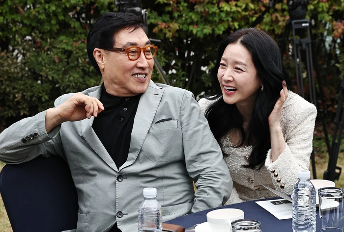 Lee Young Ae và chồng hơn 20 tuổi tại sự kiện.
