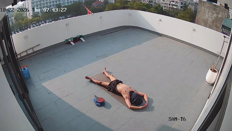 Mạng xã hội đang rộ trào lưu phơi nắng chữa bệnh