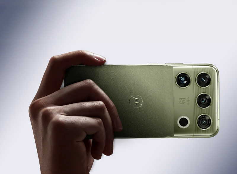 Motorola Signature 27 là một trong những điện thoại Android đầu tiên trang bị chip Snapdragon