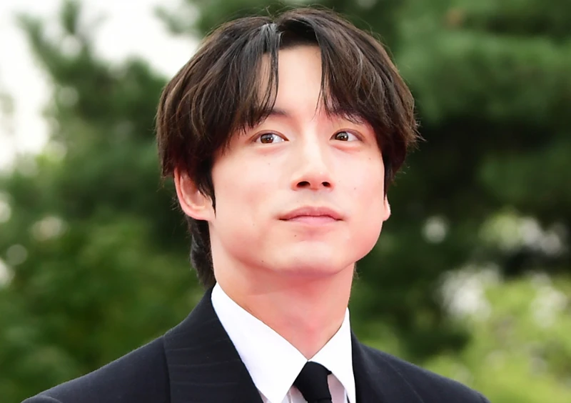 Nam diễn viên Sakaguchi Kentaro cãi vã với vợ