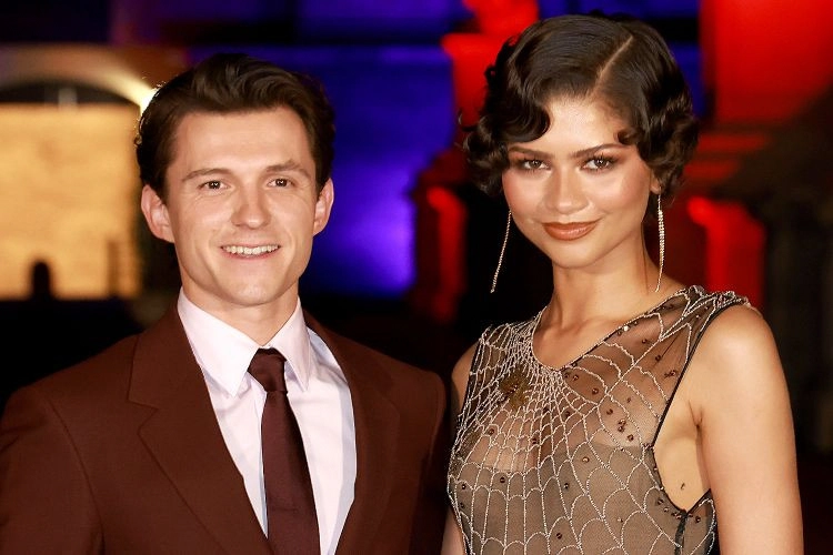 Tom Holland gây chú ý toàn cầu khi cùng vợ xuất hiện