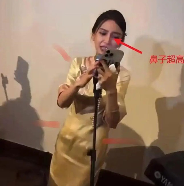 Angelababy đang ở trong tình thế khó khăn-1689-2