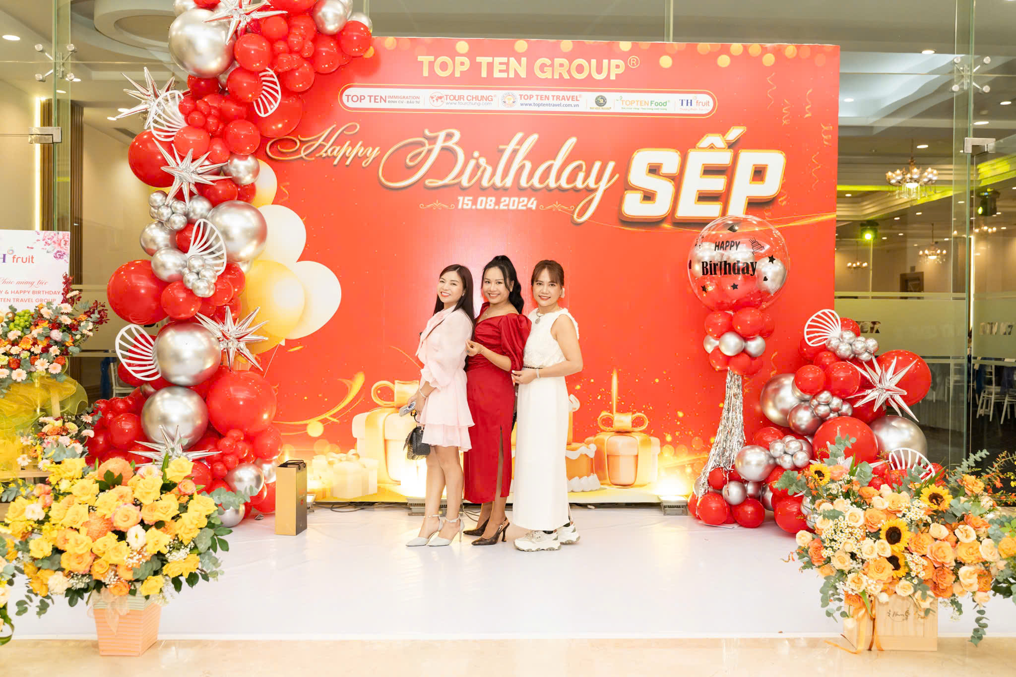 Tập thể Top Ten Group cùng “FAMILY DAY & HAPPY BIRTHDAY SẾP”-433-1