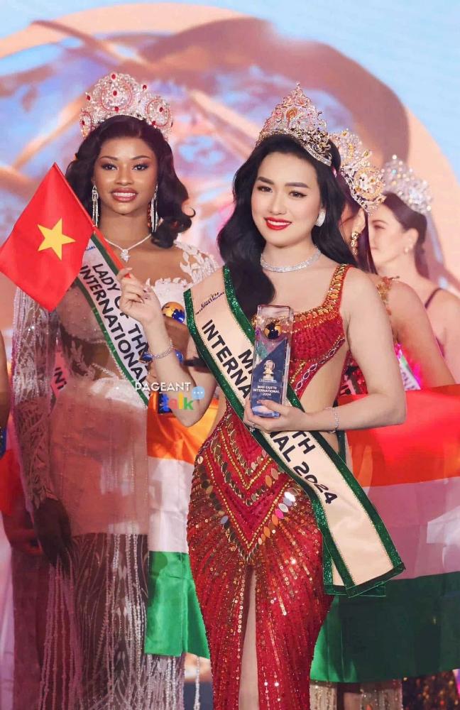 Tân Hoa hậu Mrs Earth International 2024 gọi tên Vũ Thị Hoa-588-1