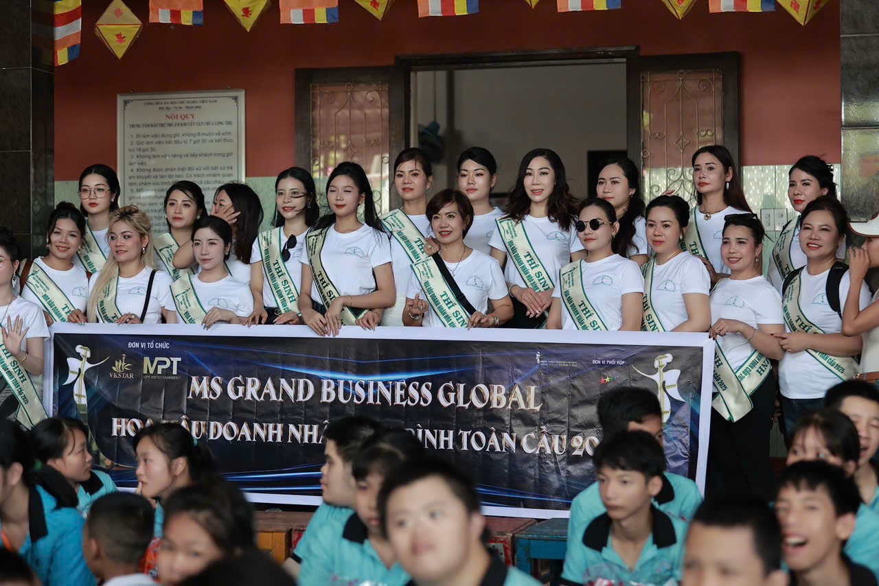 Tân Hoa hậu Lại Thị Thu Hà làm việc ý nghĩa tại Trung tâm Bảo trợ Trẻ em Khuyết tật Chùa Long Thọ-1898-1