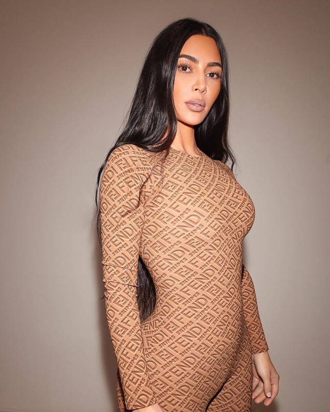 Kim Kardashian nhận phản ứng tiêu cực từ một bộ phận cư dân mạng-630-1