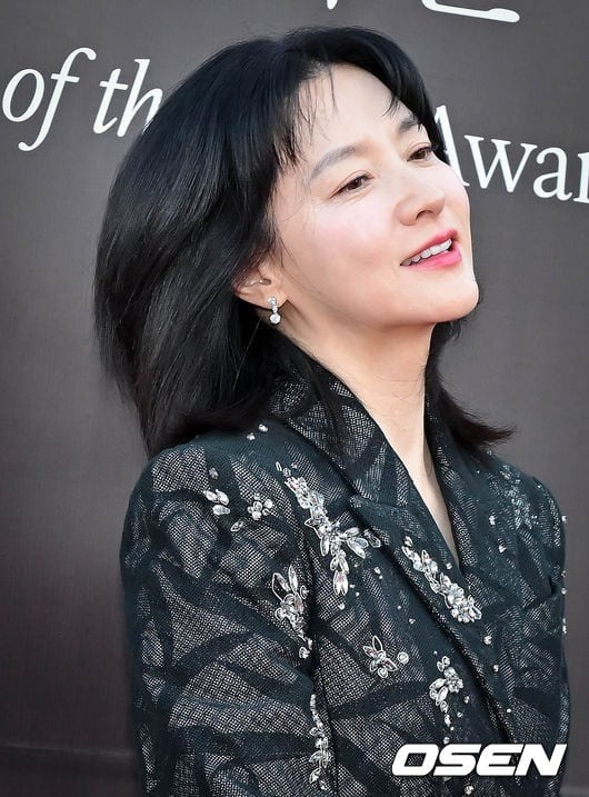 Lee Young Ae và người chồng đại gia hơn cô 20 tuổi gây bất ngờ-524-1