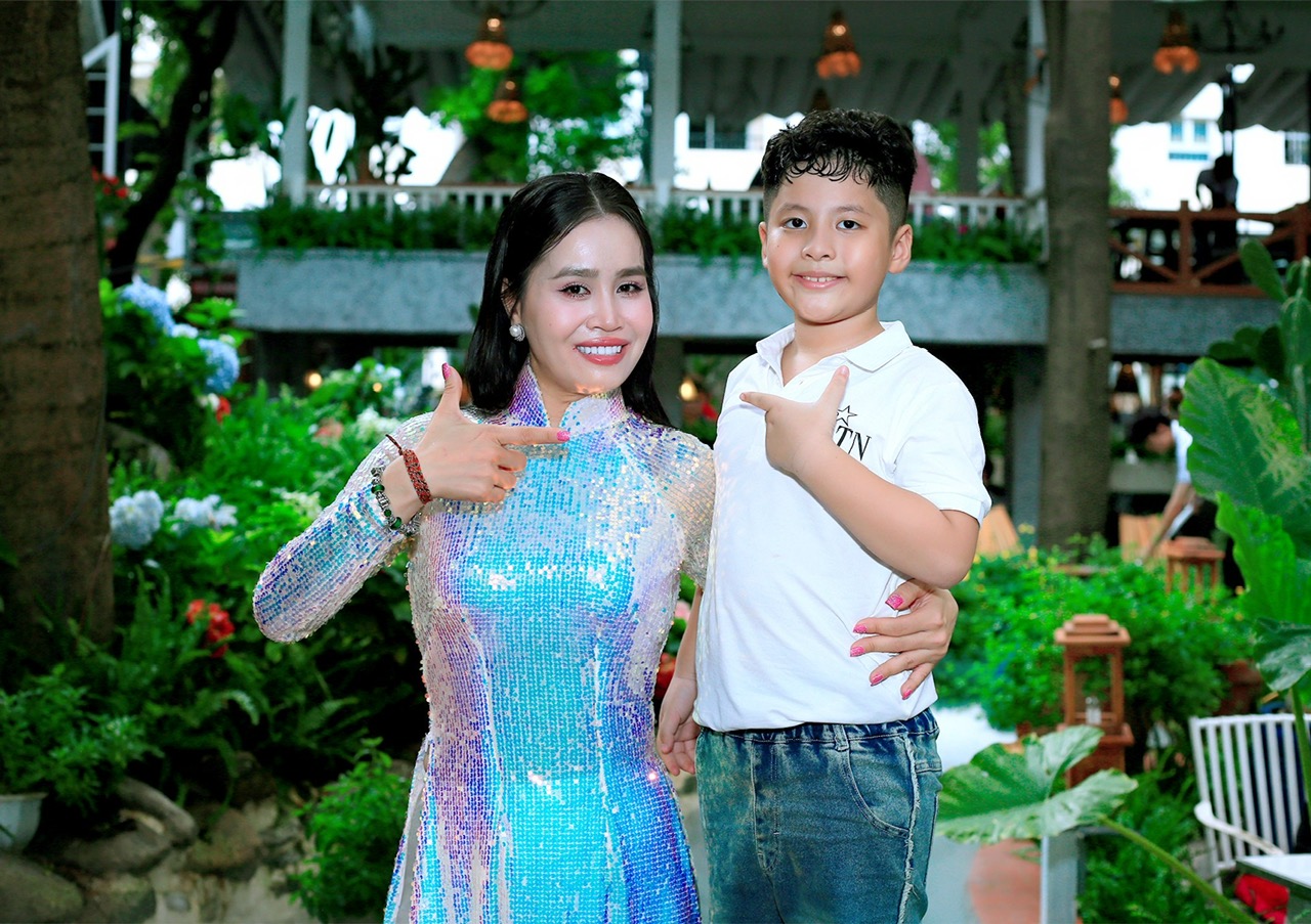 MV Cô giáo Huế của em của Ca sĩ nhí KuPo-1817-2