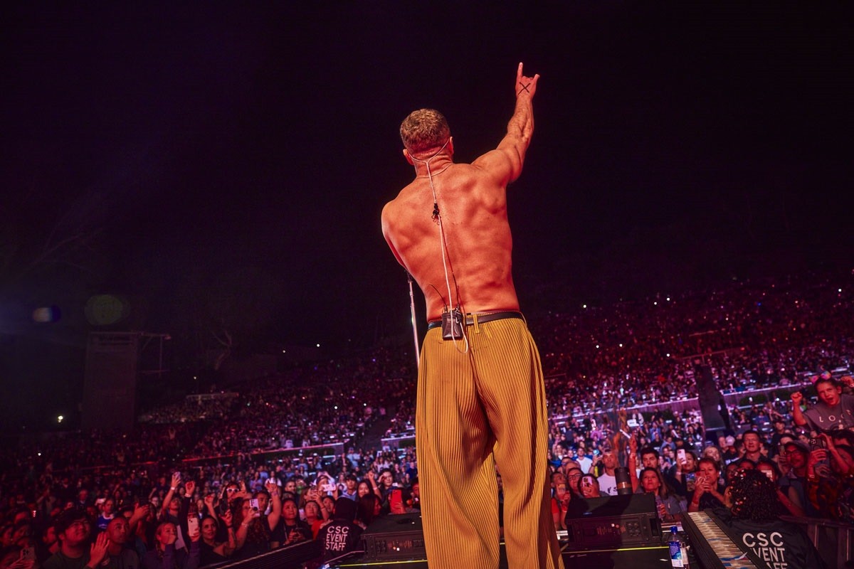 Imagine Dragons làm phim tài liệu về đêm diễn đáng nhớ tại Hollywood Bowl.-1746-1