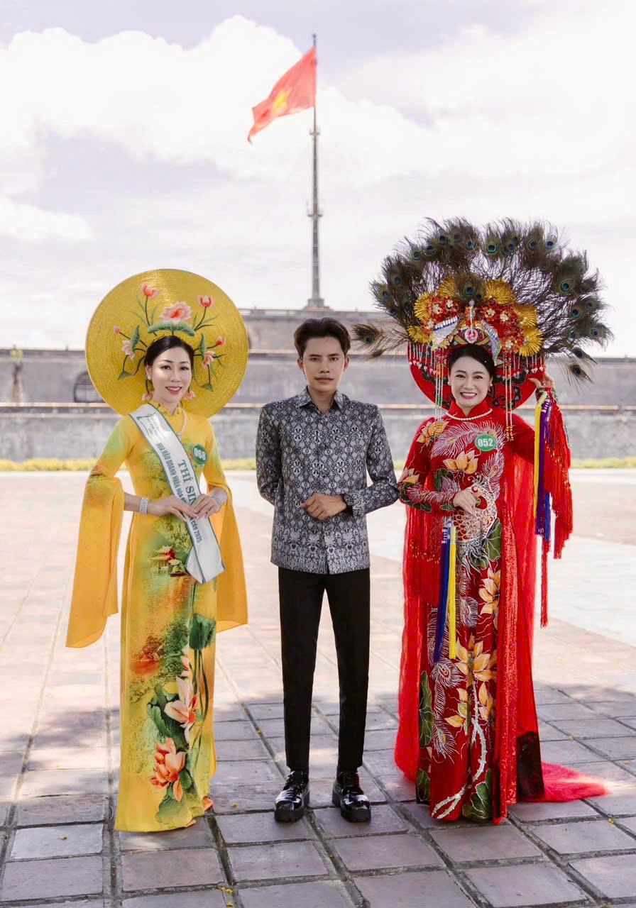 Nam Vương Lai Thai gây chú ý khi ngưỡng mộ Ngưỡng Mộ Hoa Hậu Lại Thị Thu Hà-1888-1