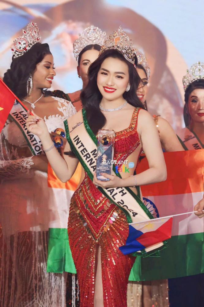 Tân Hoa hậu Mrs Earth International 2024 gọi tên Vũ Thị Hoa-588-1