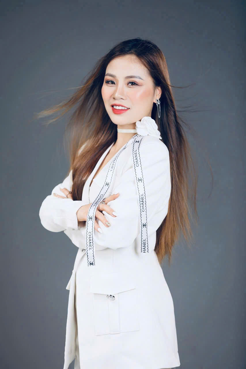 Hãng phim Bạch Mã trao hai căn nhà tình nghĩa giúp người nghèo đón Tết ấm no-633-1