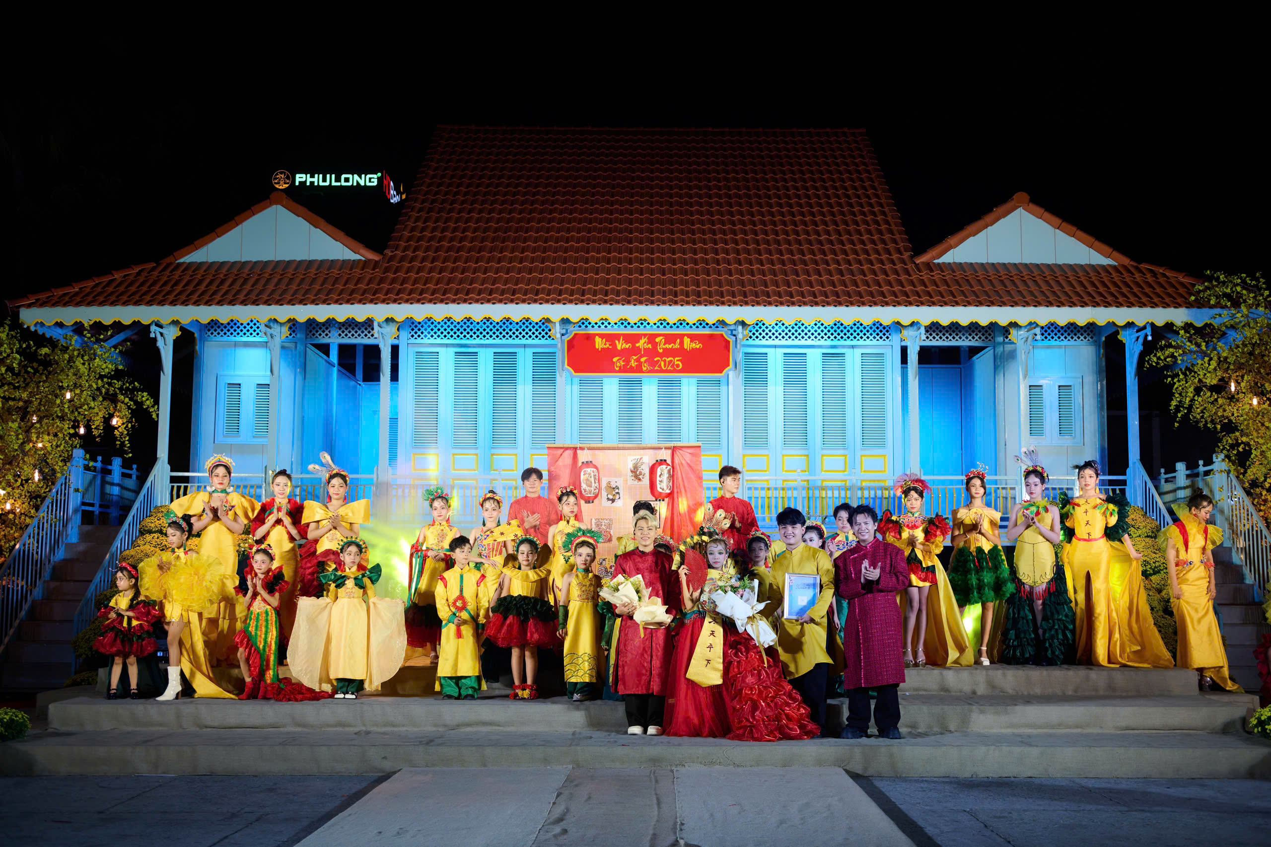 Thế Giới Thời Trang Xuân 2025 của Đạo diễn Tạ Nguyên Phúc-643-1