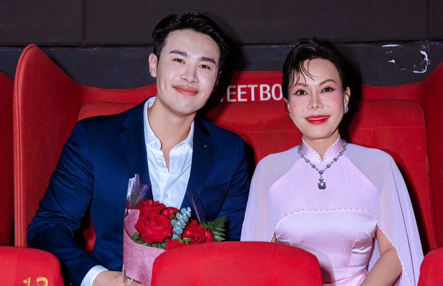 Anthony Huỳnh hạnh phúc khi được làm con của Việt Hương trong phim