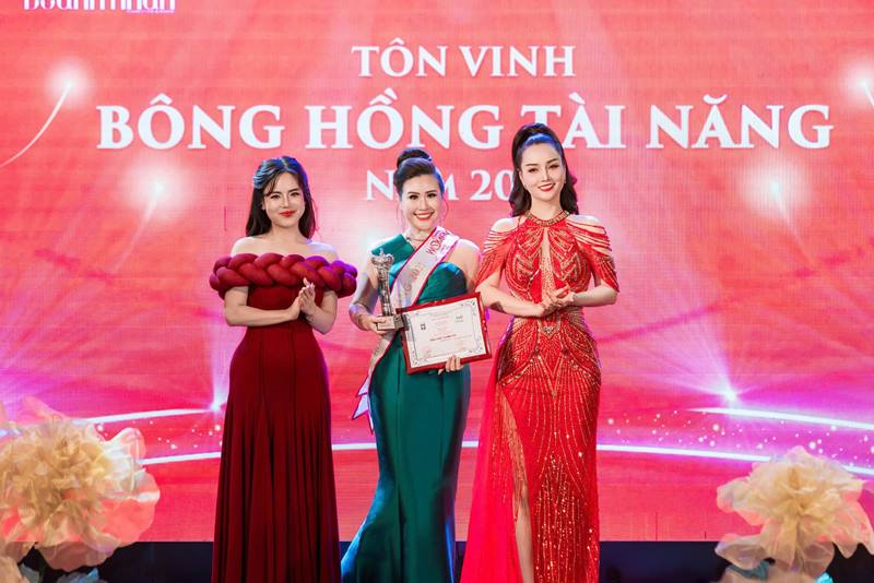 Bông hồng Quyền lực dành những phụ nữ xuất sắc