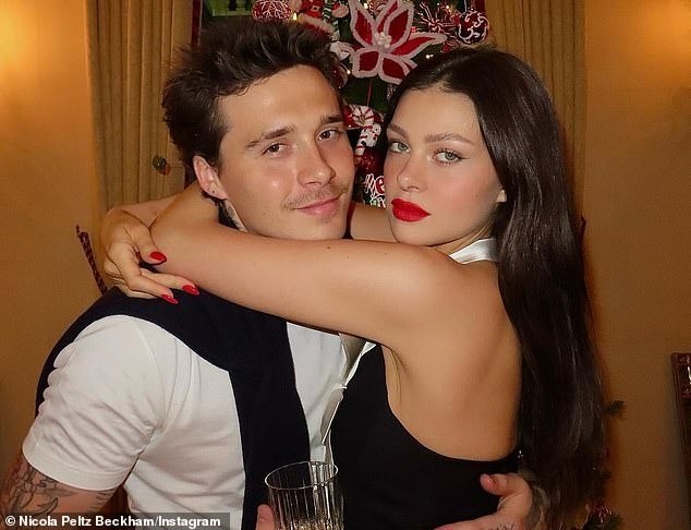 Brooklyn Beckham tuyên bố chọn vợ giữa bất hòa gia đình