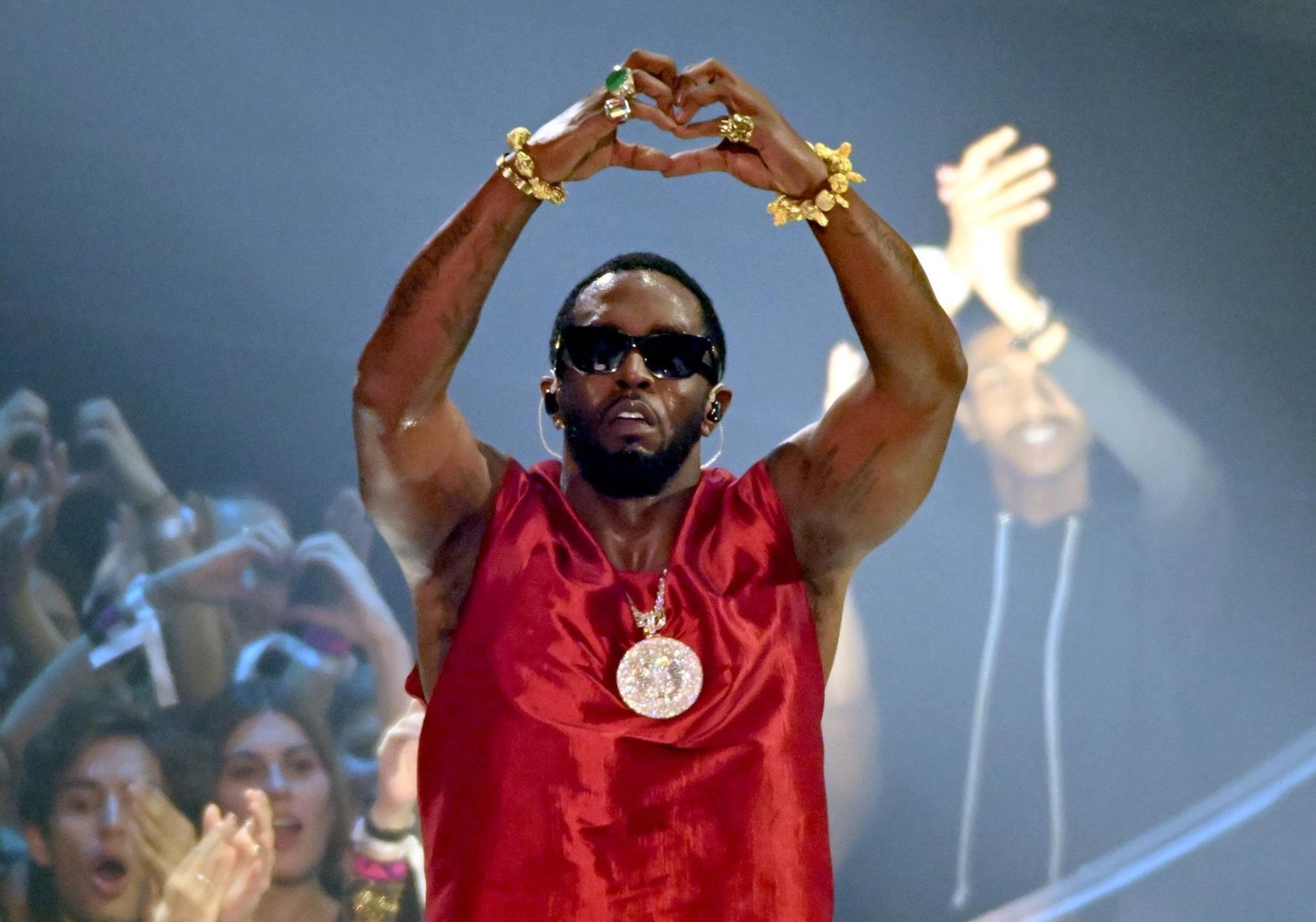 Diddy đòi được tha bổng hoặc mở lại phiên tòa khác