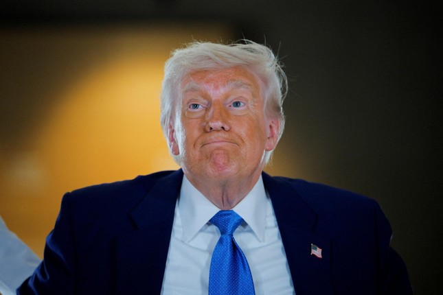 Donald Trump mỉa mai Taylor hết nổi tiếng