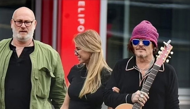 Johnny Depp thường xuyên gặp gỡ Yulia Vlasova kém 33 tuổi