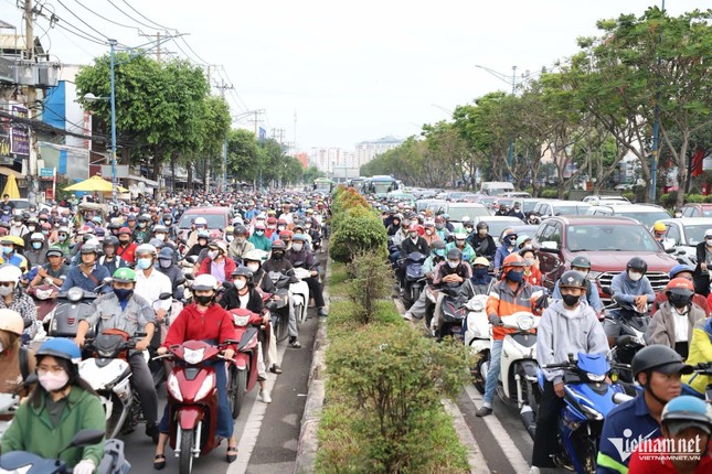 Phương án huy động các cơ sở bảo dưỡng xe máy tham gia kiểm định khí thải.