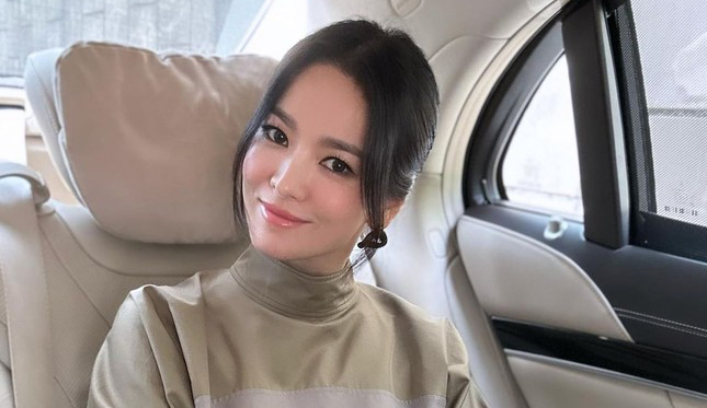 Song Hye Kyo là phú bà hàng thật, giá thật.