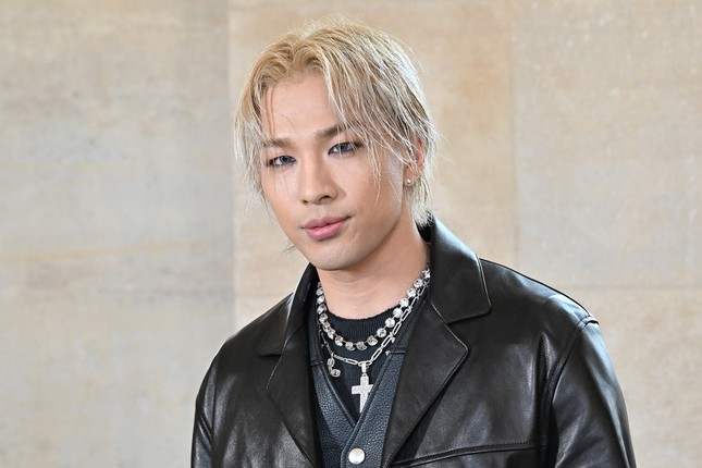Taeyang trở thành mục tiêu bạo lực