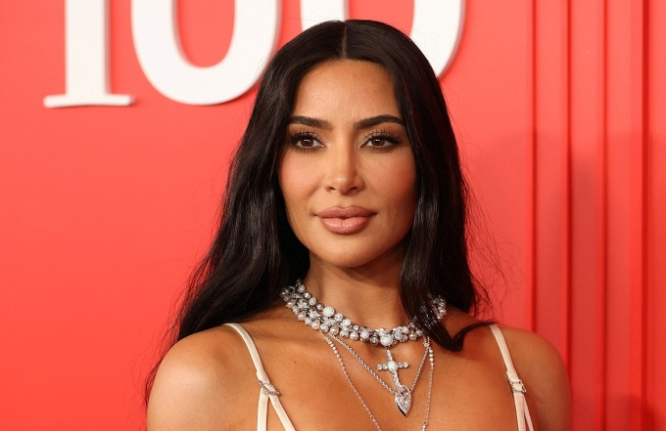 Tỷ phú Kim Kardashian bị kiện phát ngôn sai sự thật