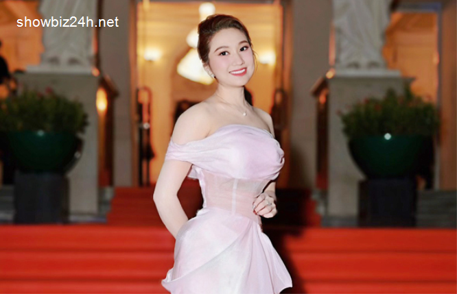 Cao Mỹ Kim dự Lễ bế mạc Liên hoan phim Quốc tế TP.HCM với nét đẹp dịu dàng-2