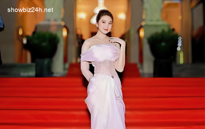 Cao Mỹ Kim dự Lễ bế mạc Liên hoan phim Quốc tế TP.HCM với nét đẹp dịu dàng-3