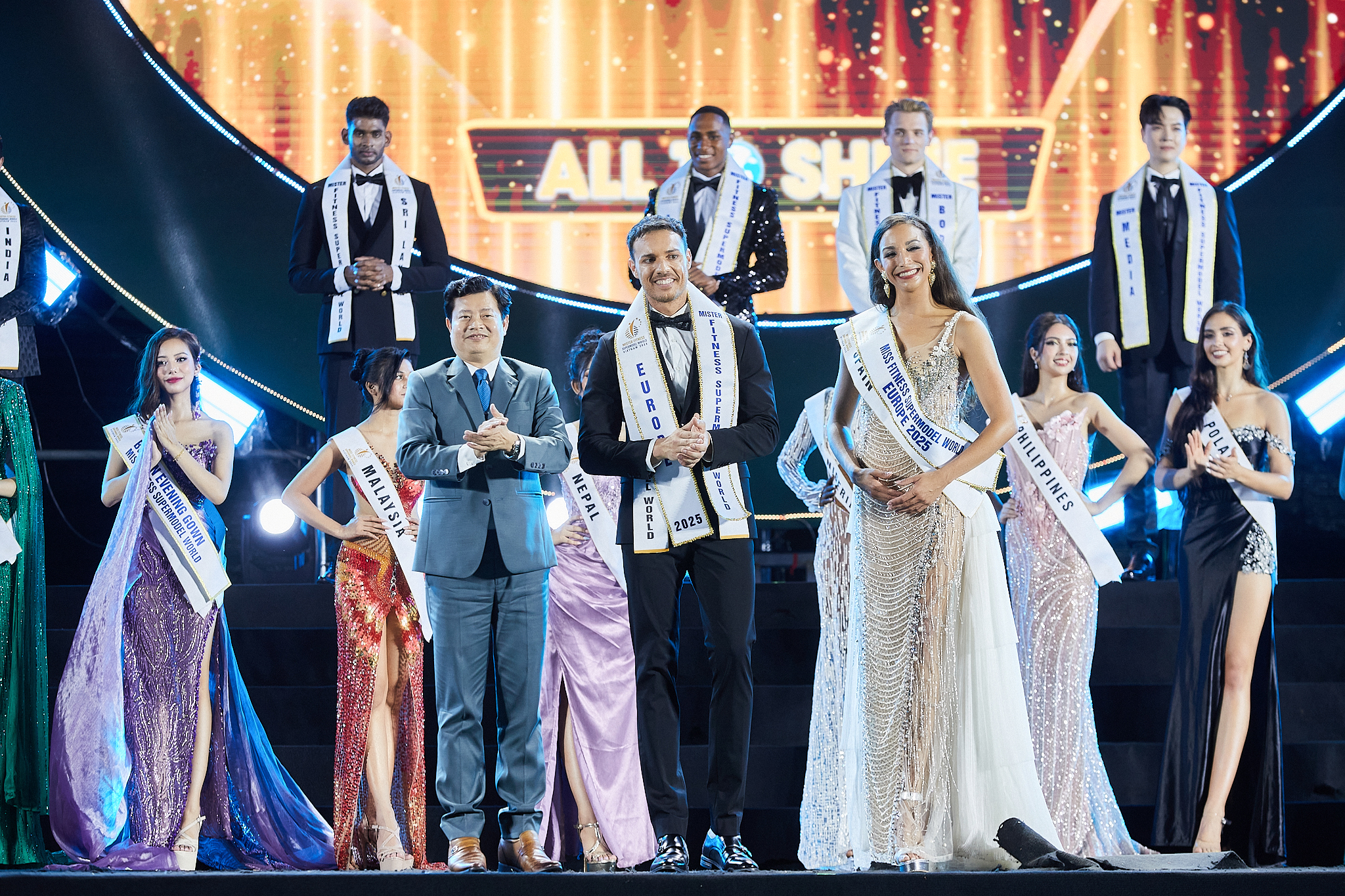Đại diện Canada và Sri Lanka chiến thắng cuộc thi Fitness Supermodel World mùa 2-1